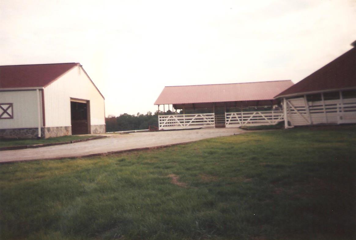 Universal Steel - Steel Barn Buildings (1)